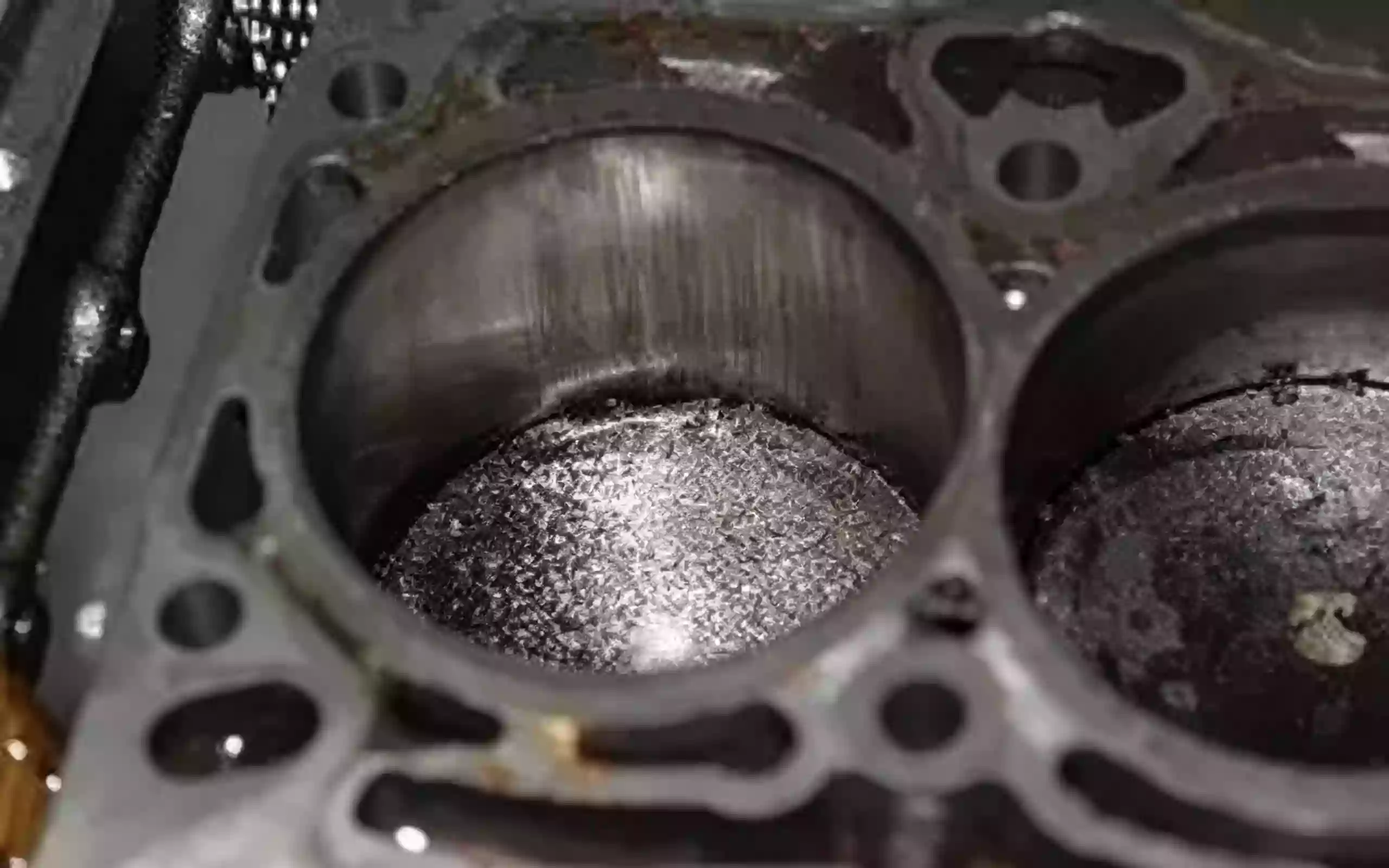 Analysis of the Causes of Engine Cylinder Scuffing-4